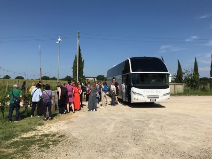 The Bus to Tuscany